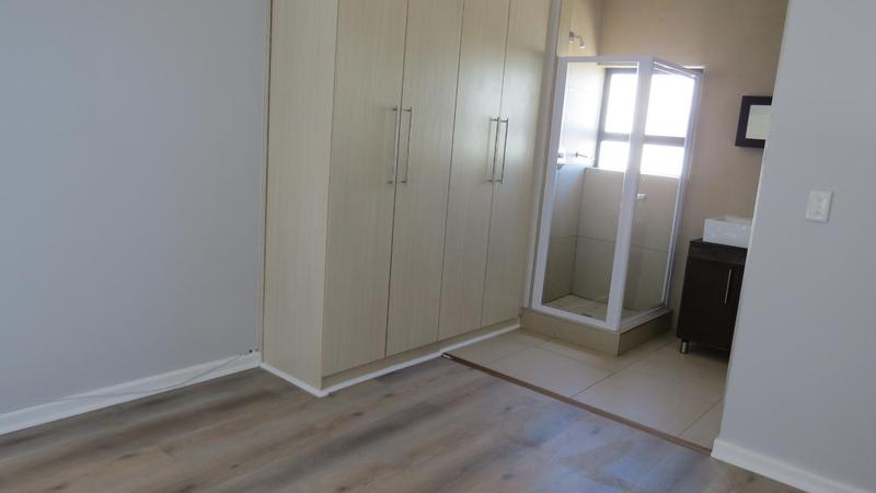 To Let 2 Bedroom Property for Rent in Burgundy Estate Western Cape